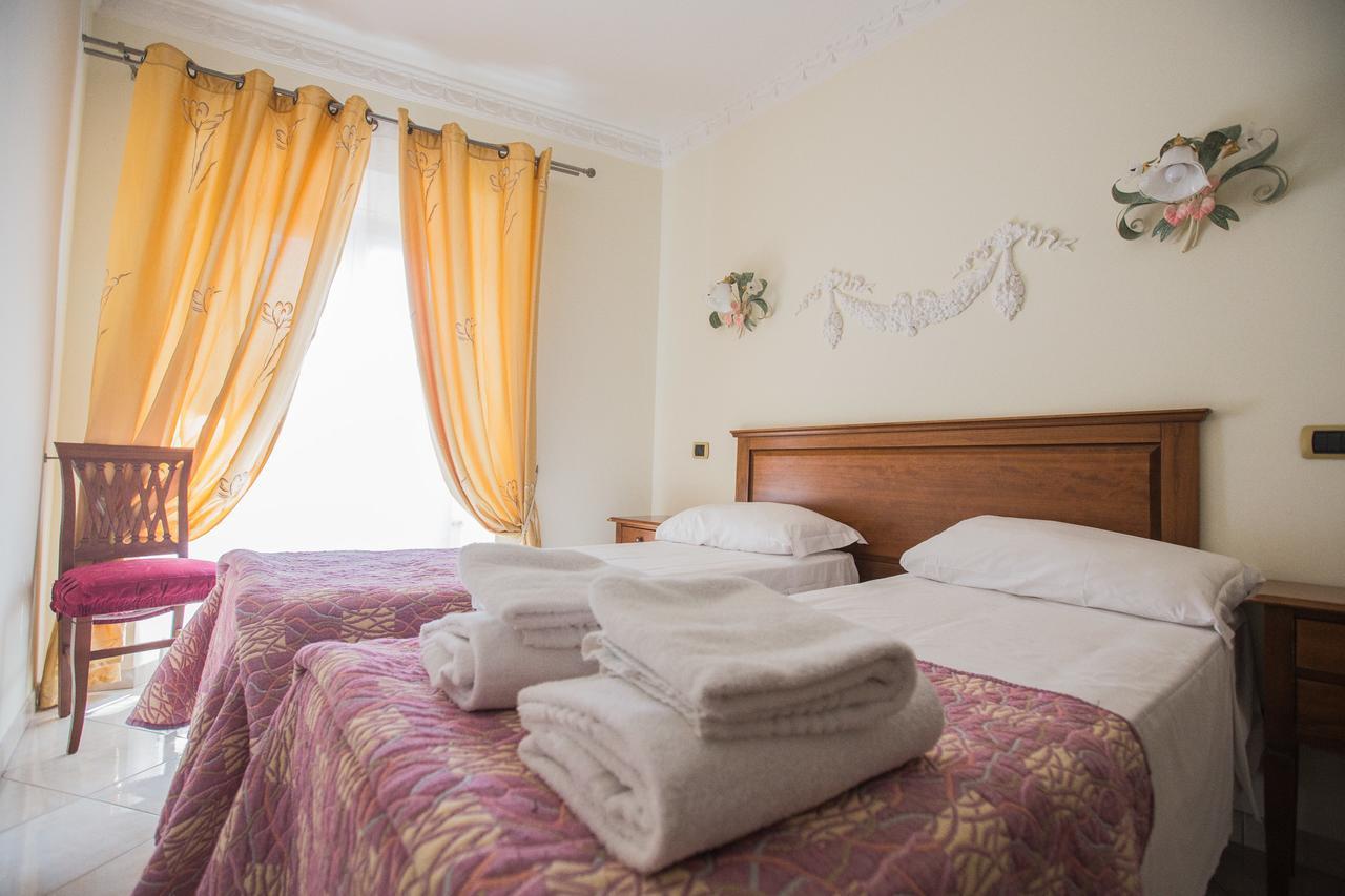 Hotel De Monti Rzym Zewnętrze zdjęcie